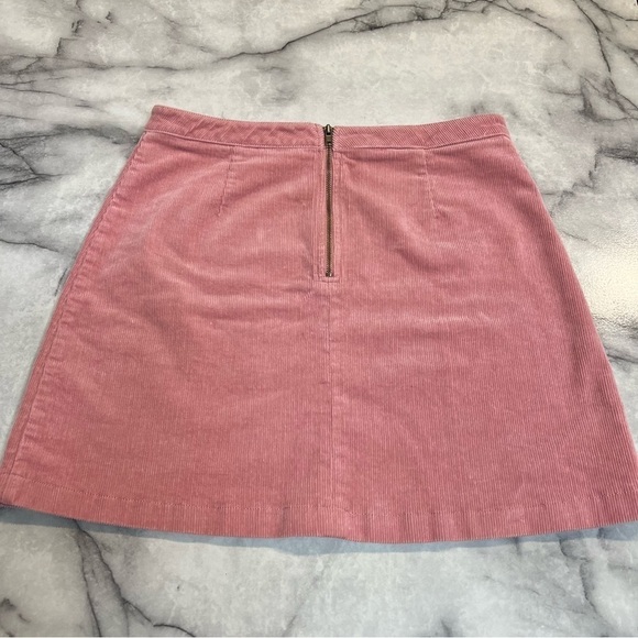 Forever 21 bottom corduroy pink mini skirt with front half way zíper. Size M - Picture 1 of 9